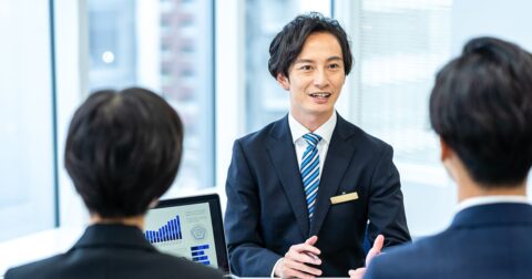 「なぜ儲かっても給料は増えないの？」佐藤優が明かす“根本原因”にぐうの音も出ない – ニュースな本