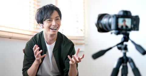 「YouTuberなんてバカのすることだろ？」そんな人たちへ、YouTubeに“人生を全振り”した芸人が伝えたいこと – ニュースな本