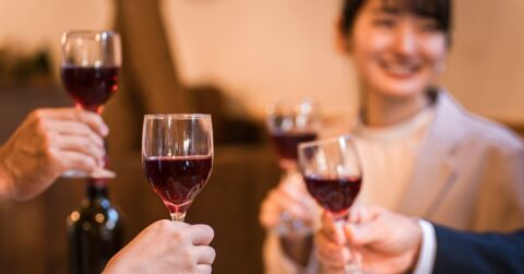 年始からダルい…「参加してはいけない新年会」の“たった1つの特徴”とは？ – 職場の「ホンネ」を読み解くビジネス心理学