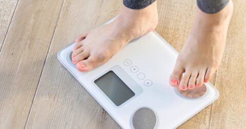 「正月太り」対策で瘦せようとするのはNG？年始の食事と運動「3つのポイント」【管理栄養士が解説】 – ストレスフリーな食事健康術　岡田明子