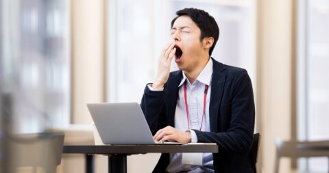 昼寝の前に飲むだけで“頭スッキリ”で起きられる「すごい飲み物」【睡眠専門医が教える】 – ニュースな本