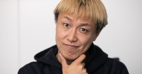 「とてつもない罵声」→「完全に勝ち」…お見送り芸人しんいちの“ぶっ飛び思考”に辛い気持ちがふっ軽くなった！ – ニュースな本