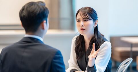 実は陰で避けられている上司が使う“1つのNGフレーズ” – 「良い質問」を40年磨き続けた対話のプロがたどり着いた「なぜ」と聞かない質問術