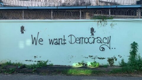 ｢ミャンマークーデター｣衣食住奪われた市民の胸中 | 国際情勢 | 東洋経済オンライン