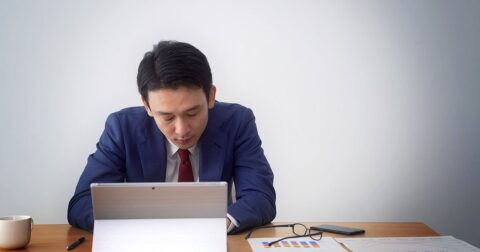 「語彙が貧しい人は、考えも浅い」SNSが“思考力”を奪う仕組みとは？ – 耳を鍛えて4倍速読