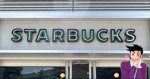 「スタバのケーキで1番好きかも」スターバックスの“華やかスイーツ”ひと口の幸福感がスゴいんです！「ずっと置いててほしい」「ご褒美にぴったり」 – 今日のリーマンめし!!