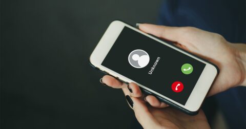 「不審な電話番号」を怖がる人が、今すぐダウンロードすべきアプリの名前 – ビジネスを変革するテクノロジー