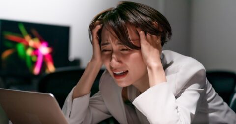 【2025年版】従業員の不満投稿が多いブラック企業ランキング【ワースト5】4位は日本郵便、圧倒的1位の大手メーカーは？ – ＤＯＬ特別レポート