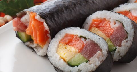 恵方巻き「食べやすいように切りたい」→「ご利益がなくなる！」と妻反対、穏便に節分を過ごす方法 – 大人の言い換え力検定