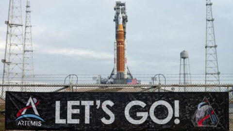 約54年ぶりの有人月周回｢アルテミス2号｣の役割 | インターネット | 東洋経済オンライン