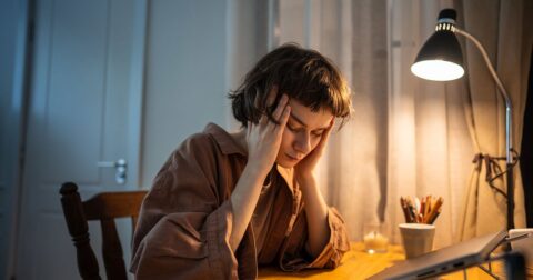 【心がしんどい人へ】「もう無理…」をそっと癒す2つの方法 – 耳を鍛えて4倍速読