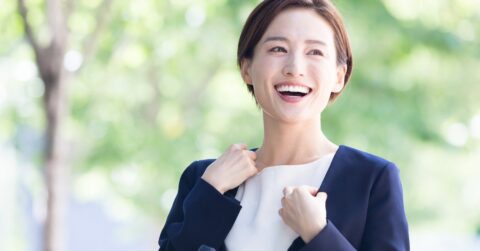 感じのいい人が褒められたときに使う「謙遜しすぎないちょうどいいフレーズ」 – Lifestyle Analysis