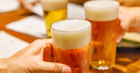 あなたの違和感は正しい。「それって仕事ですか…？」飲み会幹事の強制に“退職”がよぎる瞬間 – 組織の違和感 結局、リーダーは何を変えればいいのか？