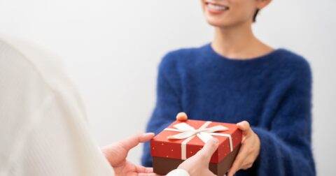 「バレンタイン、どうだった？」と聞く人は嫌われる。では、頭のいい人は何と聞いている？ – 「良い質問」を40年磨き続けた対話のプロがたどり着いた「なぜ」と聞かない質問術