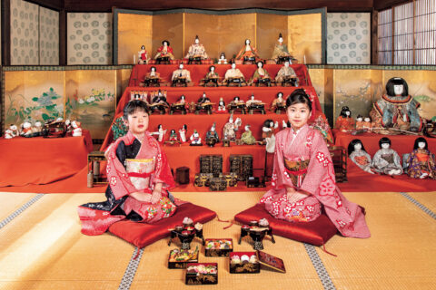 京都・冷泉家の華やかな雛祭り。姫君たちが愛した、伝来の雛人形