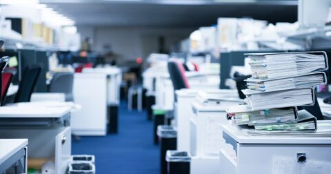 マニュアルを作ると「自分の価値が下がる」と怯える人に、上司が教えるべき“仕事の捨て方” – ニュースな本