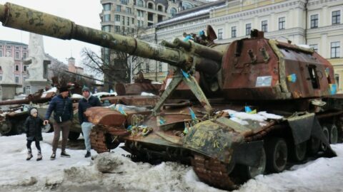 地下鉄駅内で夜を過ごす｢キーウ最悪の冬｣の惨状 | ウクライナ侵攻､危機の本質 | 東洋経済オンライン