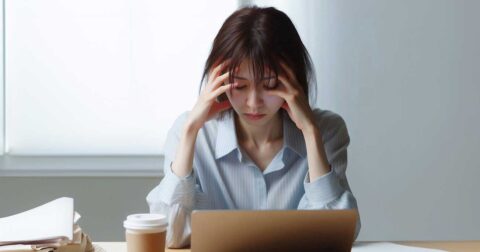 【精神科医が教える】他人の評価を気にしすぎて疲れる人が見落としていること…プレッシャーを味方につける究極の習慣 – 精神科医Tomyが教える　１秒で不安が吹き飛ぶ言葉