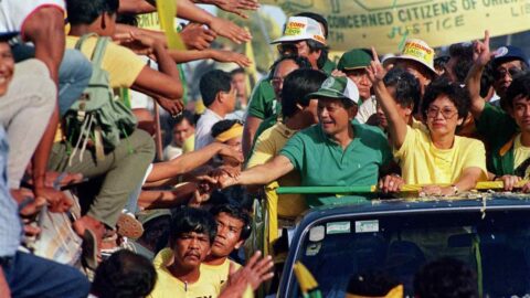 世界民主化の嚆矢｢ピープルパワー革命｣から40年 | アジア諸国 | 東洋経済オンライン