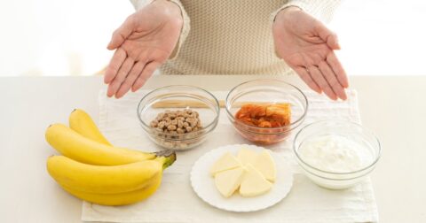 ヨーグルトに混ぜるだけ！腸内環境を整える“最強の食材”とは？【医師が教える】 – ニュースな本