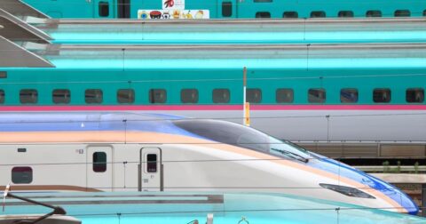 まさに神ワザ…！新幹線のトイレ「清掃現場」に潜入して見た驚きの光景 – ニュースな本