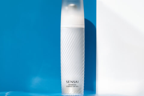 みずみずしい使用感で高島礼子さんの常識を覆した「SENSAI」のUV美容液