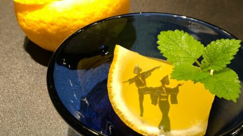 結納激減でも生き残り─老舗救った｢昆布切り絵｣ | 食品 | 東洋経済オンライン