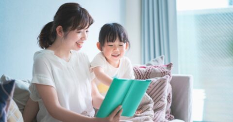 「自己肯定感が高い子」の親がやっている、たった1つの習慣【8万枚の答案を採点したプロが教える】 – 赤ペン先生のほめ方