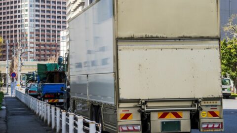 運ぶほど赤字､｢雑誌減｣で取次が白旗上げるXデー | 専門店･ブランド･消費財 | 東洋経済オンライン