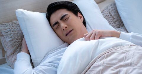 「重い布団じゃないと眠れない」は危険信号！ 熟睡してスッキリ目覚める寝具の真実 – とにかくぐっすり眠りたい