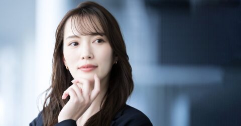 あなたの違和感は正しい。綺麗事では変えられない職場の「普通」の壁 – 組織の違和感 結局、リーダーは何を変えればいいのか？