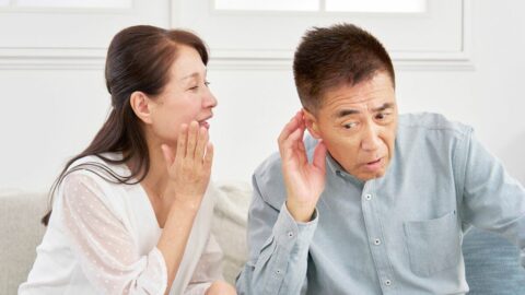 歳だからと放置は危険｢難聴と認知症｣意外な関係 | 健康 | 東洋経済オンライン