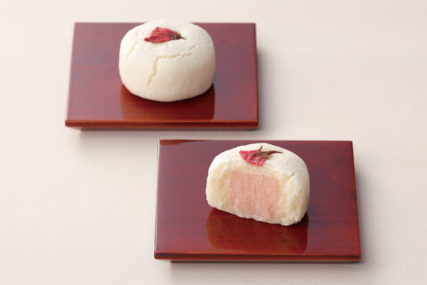 春の訪れを告げる和菓子「桜花しぐれ」。優しい甘さに心華やぐ