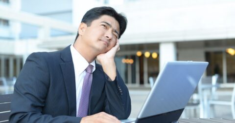 【ぐるぐる思考解消法】三流は「後悔する」、二流は「忘れる」、では一流は？ – STOP OVERTHINKING