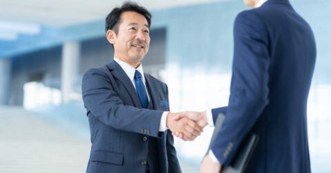 なぜ「話が通じない部下」と一瞬で握手できるのか？ 対立を消す“視座（チャンクアップ）”の魔法 – 伝え方ひとつで部下が動き出す 上司の「コミュ力」大全