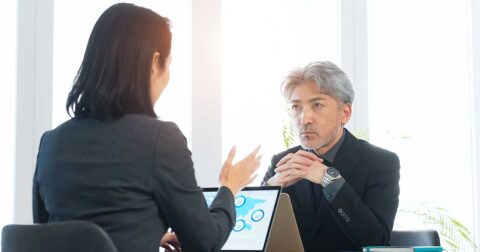 「仕事が多すぎる」と嘆く部下に、「どれが大変？」と聞いてはいけない明確な理由 – 伝え方ひとつで部下が動き出す 上司の「コミュ力」大全