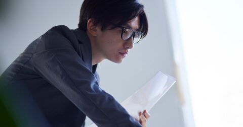 本を読まなくても語彙が増える…「頭のいい人」ほど作る“わからない言葉リスト”とは？ – 耳を鍛えて4倍速読