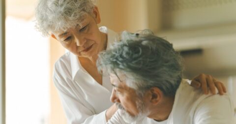原発不明がんに冒された夫が最期に望んだ帰宅…女性ひとりでの在宅介護を可能にした、訪問看護師の知恵 – ニュースな本