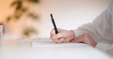 【中学受験の盲点】偏差値が伸びる子の「間違いノート」の作り方 – 中学受験必勝ノート術