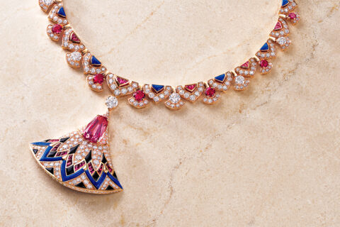 メゾンの伝統に根ざし古代ローマの様式を受け継ぐ「ブルガリ」至高のネックレス