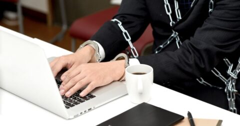 【要注意】「がむしゃらに働き続けた人」に突きつけられる残念すぎる末路 – 人生は気づかぬうちにすぎるから。「自分第一」で生きるための時間術