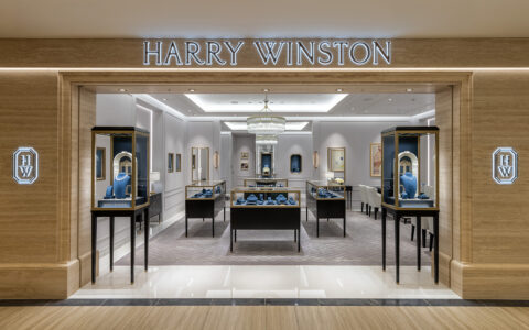 ハリー・ウィンストン阪急梅田店がリニューアル。新作の世界先行販売も