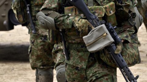 日本が再び戦争をするとき｢不運な人｣はZ世代か | 読書 | 東洋経済オンライン