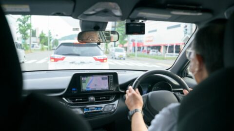 事故後も運転｢82歳父｣を行動経済学で説得する術 | 家庭 | 東洋経済オンライン