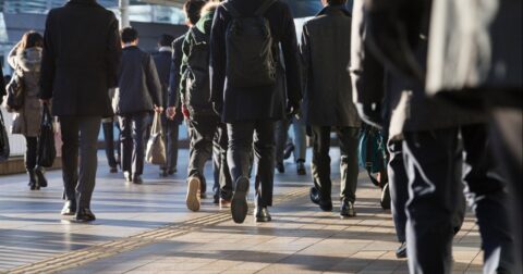 「頑張っているのに報われない人」に共通する“たった1つの勘違い” – 人生は気づかぬうちにすぎるから。「自分第一」で生きるための時間術