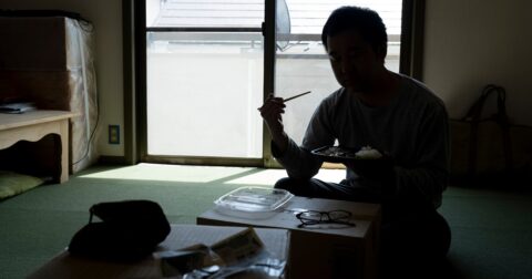 【衝撃データ】「努力不足じゃなかった…」女性2倍・高卒3倍が突きつける格差の現実 – ニュースな本