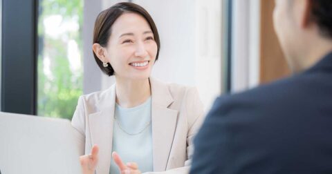 タワマンを売るのに「スペック」は不要？“視覚派”を操る「脳に絵を描く」技術 – 伝え方ひとつで部下が動き出す 上司の「コミュ力」大全