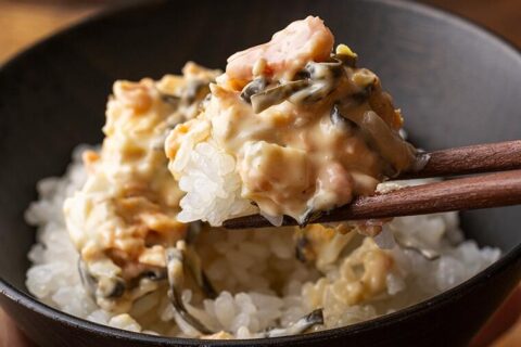 【タルタルをごはんに!?】ごはんのお供盛りだくさんな”焼き鮭と白胡麻の塩昆布タルタル”はお代わり必至！
