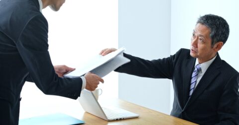 「戦略を持たない管理職」が増殖する組織に共通して起きている、構造的問題とは – 戦略のデザイン