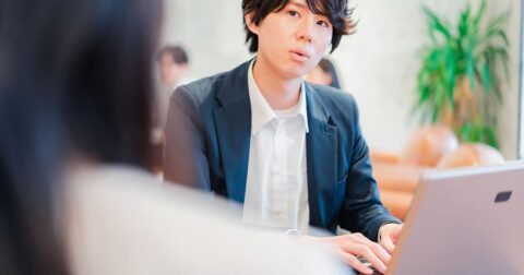 「とりあえず」は絶対NG！ 理屈っぽい部下が「最強の右腕」に覚醒する“殺し文句” – 伝え方ひとつで部下が動き出す 上司の「コミュ力」大全